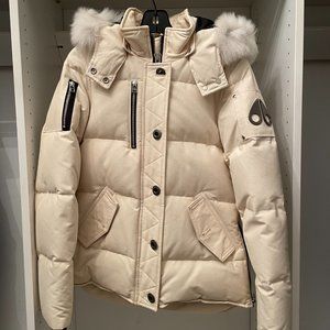 Moose Knuckles Women 3Q Jacket in Cream Size S